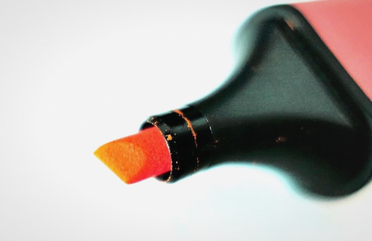 Chemises recyclées classées par couleur